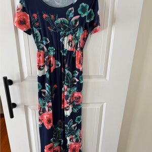 Floral Print Maxi Dress in Navy and Pink